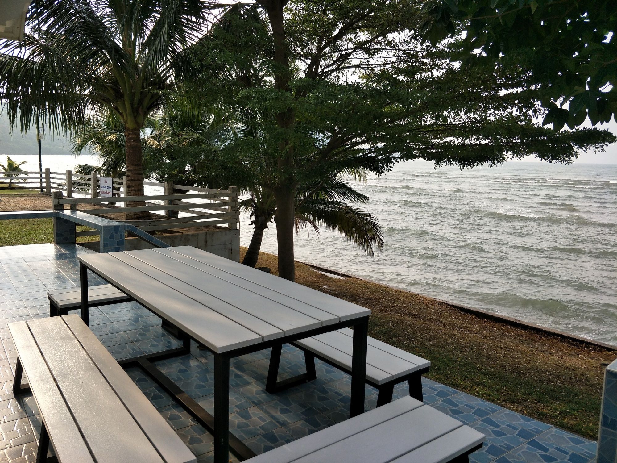 นิวแทรเวลบีชโฮเทลแอนด์รีสอร์ท หาดเจ้าหลาว ภายนอก รูปภาพ