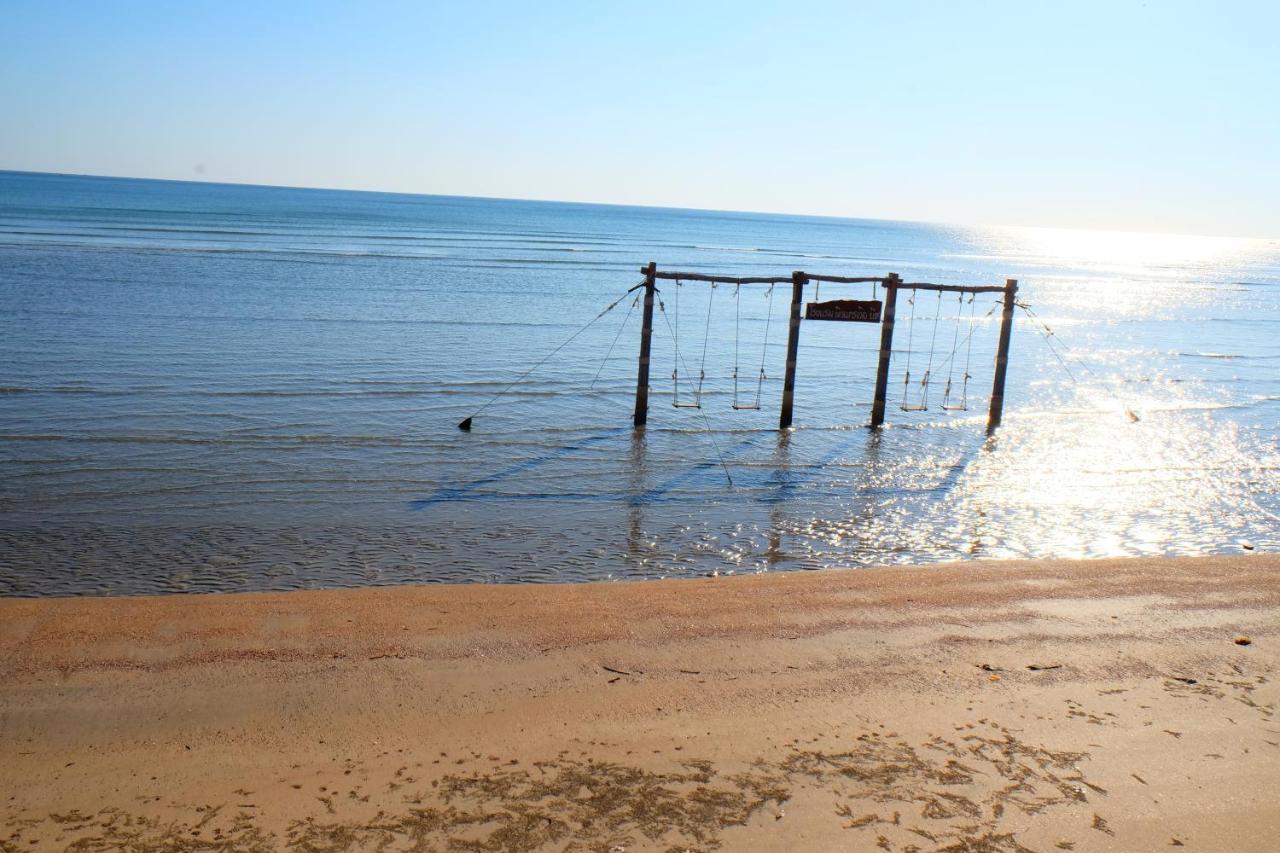 นิวแทรเวลบีชโฮเทลแอนด์รีสอร์ท หาดเจ้าหลาว ภายนอก รูปภาพ